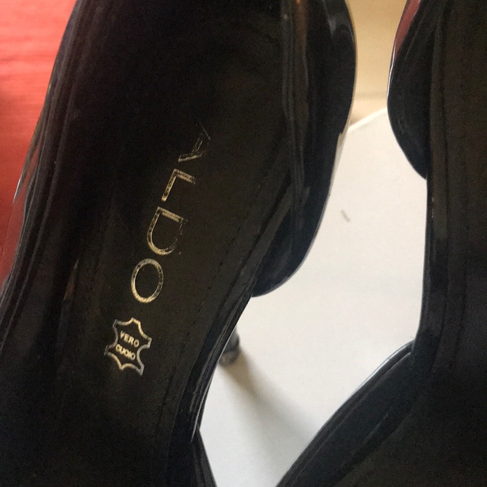Shoes - Picture 2 of 3
